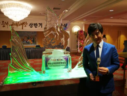 曲泉丞韩国获赞 在《戈壁天堂》中有精彩演出